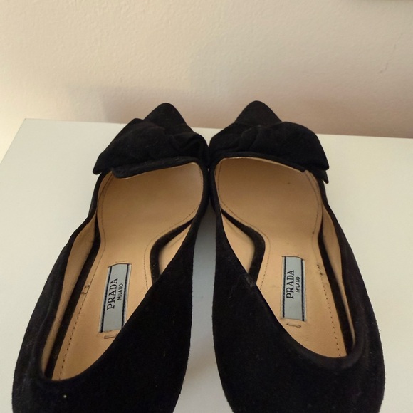 Vintage Prada Women's Black Heels with Bow Detail - Picture 7 of 8